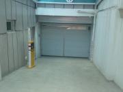 地下室平移自動門