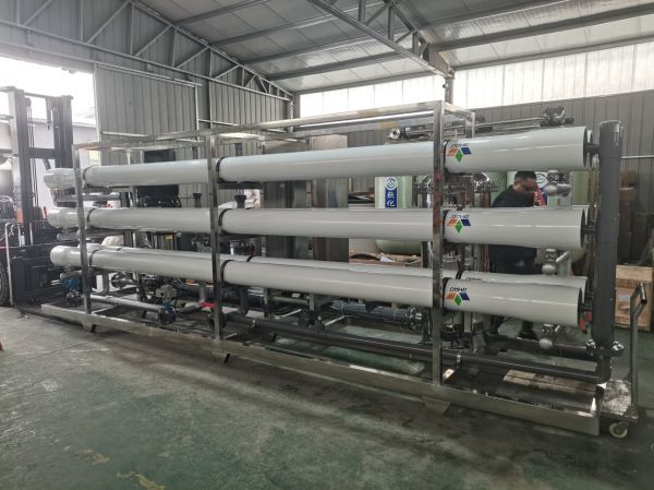 30噸/小時(shí)反滲透水處理設(shè)備